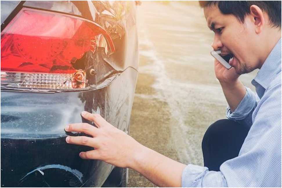 Top Tips for Navigating a Car Accident: How to Protect Yourself and Get the Compensation You Deserve